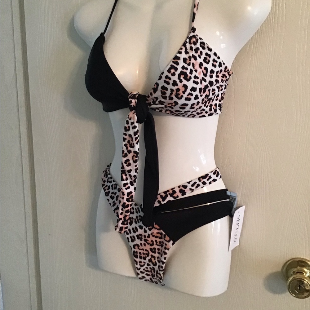 Leopard look bikini by Sept &. Company sexy animal print size Small ver…